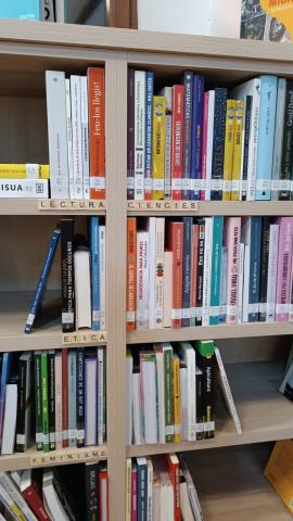 JORNADA DE PORTES OBERTES A LA BIBLIOTECA MUNICIPAL “EL COL·LÈGIT” JORNADA DE PORTES OBERTES A LA BIBLIOTECA MUNICIPAL “EL COL·LÈGIT”